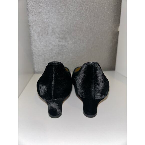 Salvatore Ferragamo Black Velvet Kitten Heels Sz 6 2” Rhinestone Horse bit Glam - Picture 5 of 11